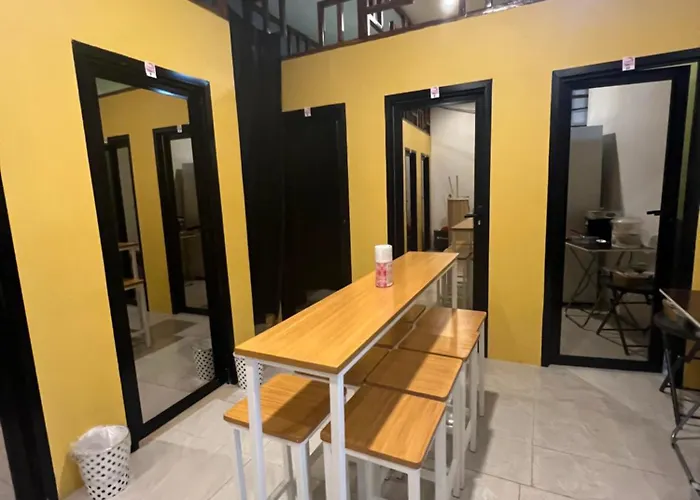 Sakura's Internet Cafe 24hr